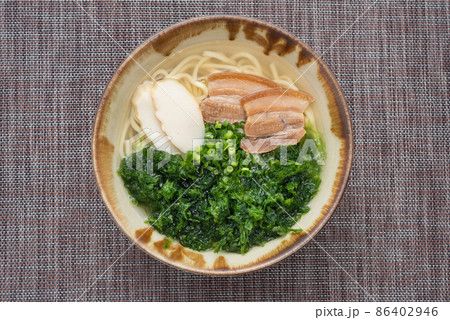 沖縄料理　アーサーそば 86402946