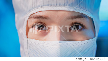female engineer looking at you 86404292