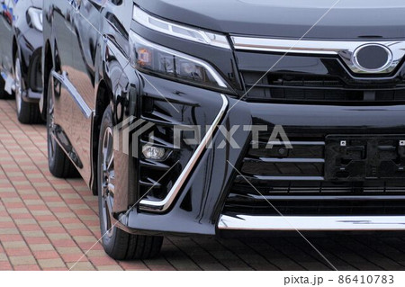 自動車イメージ　トヨタヴォクシーのフロントマスク 86410783