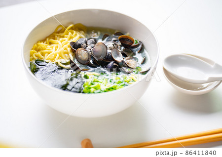 肝臓に優しいシジミラーメン 86411840