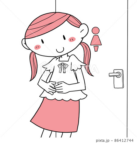 トイレから出てきた女性 86412744