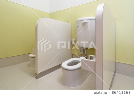 幼児用トイレ 86413163