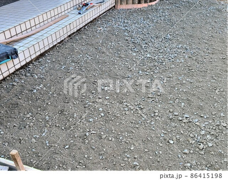 外構工事フロー（2）底面の整地　素材　背景 86415198