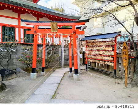 玉造稲荷神社の境内末社・厳島神社 86419815