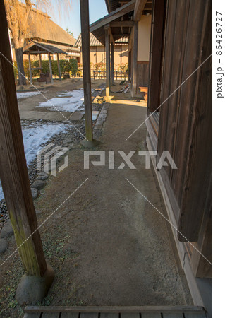 真冬の難波田城公園 古民家ゾーン 軒下 富士見市 真冬の難波田城公園 古民家ゾーン 軒下 富士見市 86426727