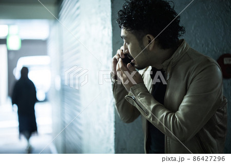 路地裏の髭の人 路地裏の髭の人 86427296