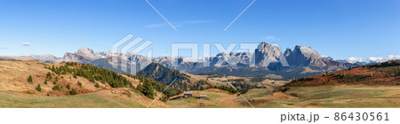 Hyper panorama of Seiser Alm plateau and Langkofel Group mountains during the autumn period 86430561