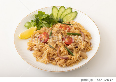 カオパッムー (タイ料理の豚肉のチャーハン) カオパッムー (タイ料理の豚肉のチャーハン) 86432637
