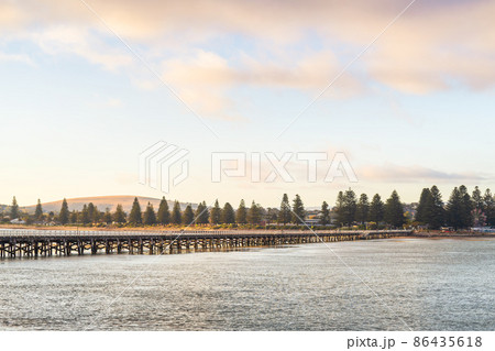 Victor Harbor causeway viewed from the Granite Island 86435618