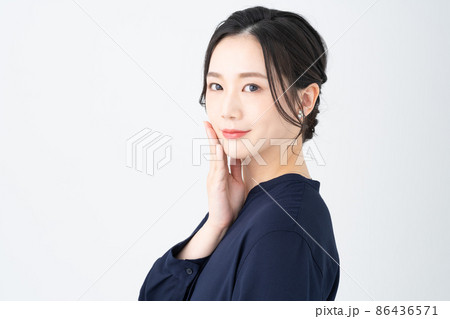若い女性のビューティ 若い女性のビューティ 86436571