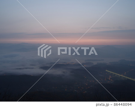 風景 日の出 夜明け 86448094