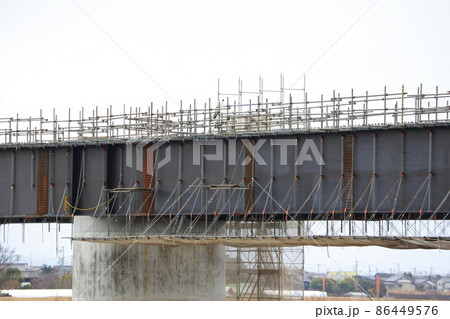 東部自動車道の橋の建設 東部自動車道の橋の建設 86449576