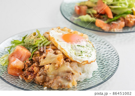 ガパオライスとサラダ Gapao Rice ガパオライスとサラダ Gapao Rice 86451002