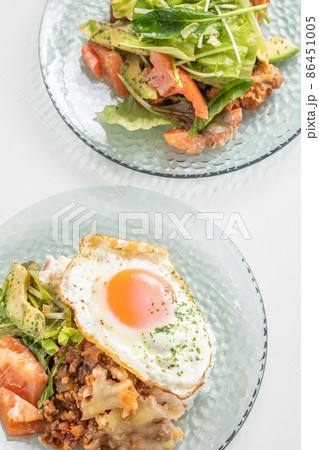 ガパオライスとサラダ　Gapao Rice 86451005