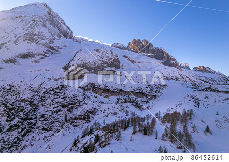 The Dolomites in the Italian Alps are a Unesco World Heritage Site 86452614