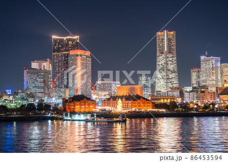 《神奈川県》横浜みなとみらいの夜景・デートスポット・ナイトビューイング 《神奈川県》横浜みなとみらいの夜景・デートスポット・ナイトビューイング 86453594