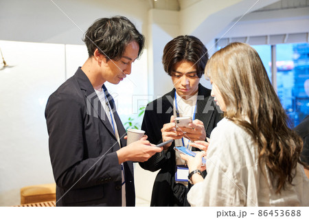 SNS 友達 グループ 登録 スマホ シェアオフィス レンタルオフィス フリーアドレス SNS 友達 グループ 登録 スマホ シェアオフィス レンタルオフィス フリーアドレス 86453688