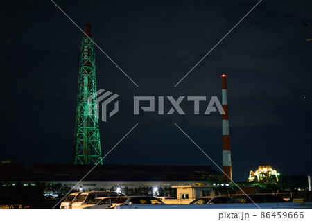 小倉港から見たライトアップされた北九州アイアンツリー 小倉港から見たライトアップされた北九州アイアンツリー 86459666