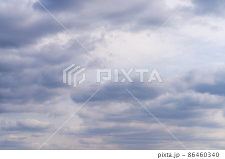 曇り空_不気味な空 曇り空_不気味な空 86460340