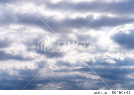 曇り空_不気味な空 曇り空_不気味な空 86460341
