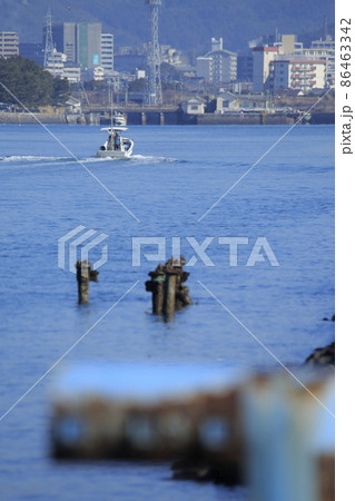 大牟田市　三池港　帰港する釣船、 86463342