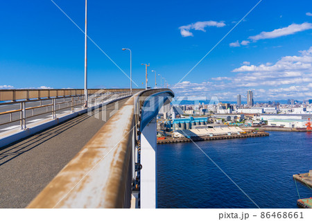 なみはや大橋と大阪市街 なみはや大橋と大阪市街 86468661