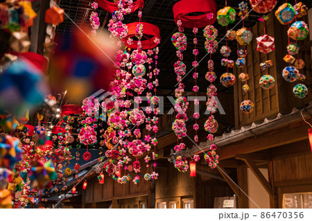 瀬戸蔵ミュージアム、千代紙のつるし飾り〈愛知県瀬戸市〉 86470356