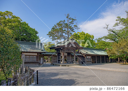 静岡 三嶋大社 神門と境内風景 静岡 三嶋大社 神門と境内風景 86472166