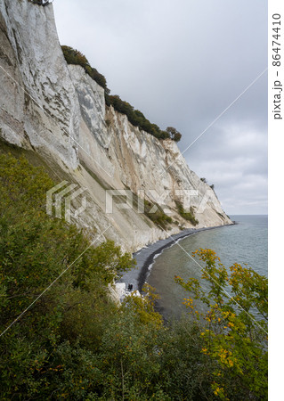Beautiful chalk cliffs at Mons Klint in Denmark 86474410