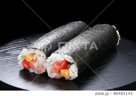 恵方巻き 恵方巻き 86483143