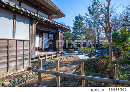 難波田城公園　旧大澤家住宅　縁側　庭　富士見市 86483561