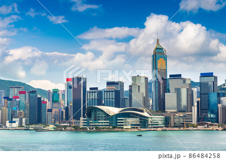 Victoria Harbour in Hong Kong 86484258