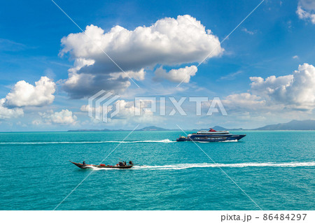 Ferry near Koh Phangan island 86484297
