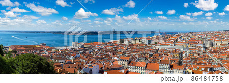 Lisbon Skyline 86484758