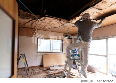 住宅リフォーム 内部解体現場 住宅リフォーム 内部解体現場 86484922
