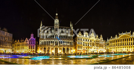 Panorama of the Grand Place in Brussels 86485008