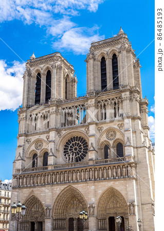 Notre Dame de Paris cathedral 86485193