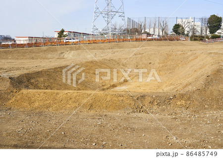 再開発される大規模な土地の造成工事現場 再開発される大規模な土地の造成工事現場 86485749