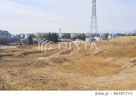 再開発される大規模な土地の造成工事現場 再開発される大規模な土地の造成工事現場 86485755