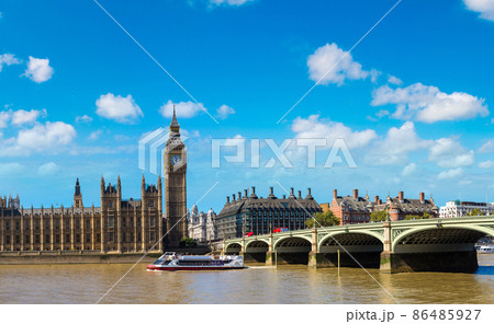 Big Ben, Parliament, Westminster bridge in London 86485927