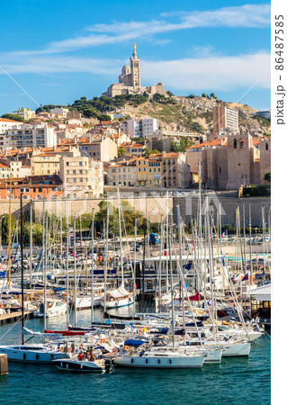 Notre Dame de la Garde and olf port in Marseille, France 86487585