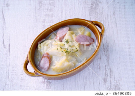寒い冬に食べたい白菜とソーセージのクリーム煮 寒い冬に食べたい白菜とソーセージのクリーム煮 86490809