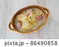寒い冬に美味しい白菜とソーセージのクリーム煮 86490858
