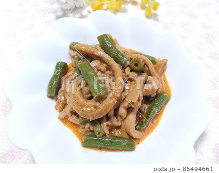 味付け肉　豚肉とインゲンの炒め物　時短料理　簡単料理 86494661