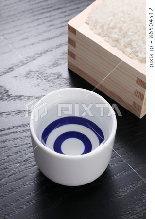 日本酒イメージ 86504512