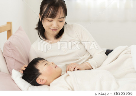 お昼寝 お昼寝 86505956