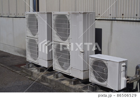 業務用エアコンの室外機 86506529