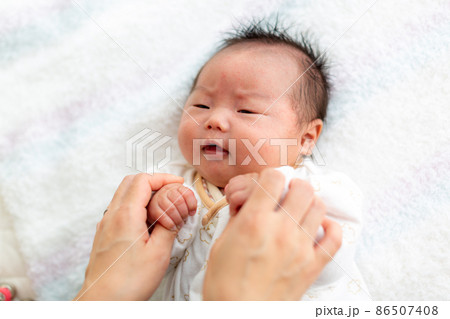 家族写真 ママと1ヵ月の赤ちゃん 家族写真 ママと1ヵ月の赤ちゃん 86507408