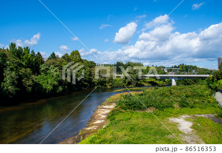 杜の都仙台　広瀬川　秋　大橋から地下鉄東西線を望む 86516353