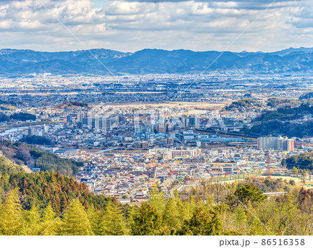 【HDR】信貴山から見下ろす奈良盆地 86516358